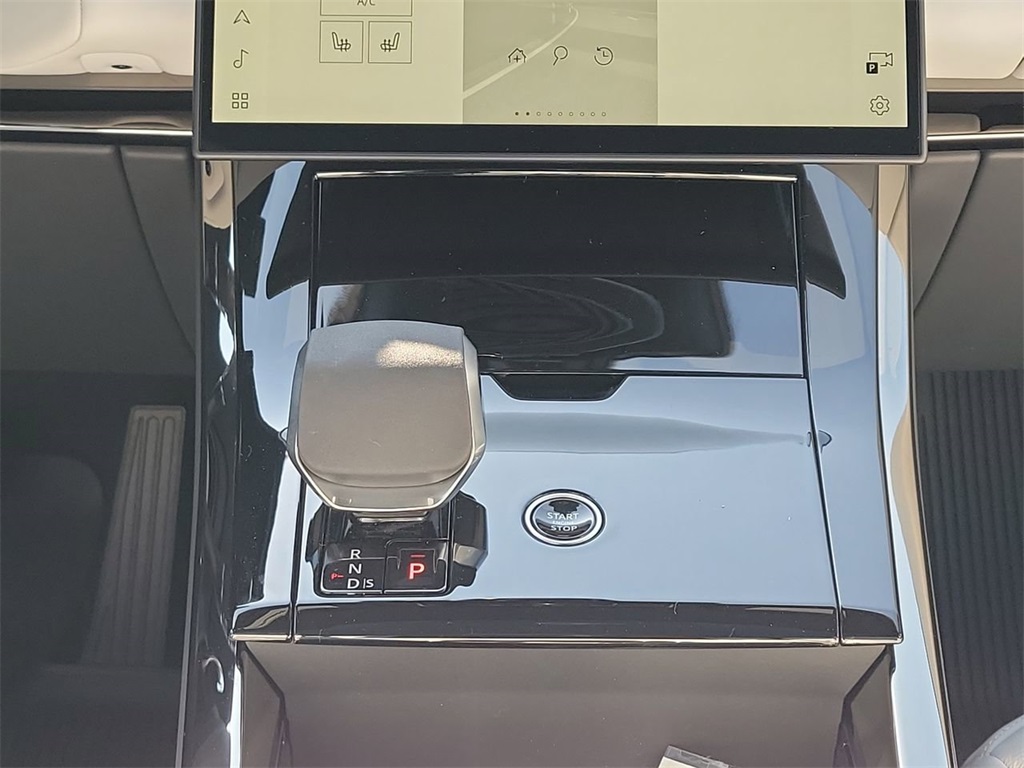 2025 Land Rover Range Rover Sport P360 S photo 17