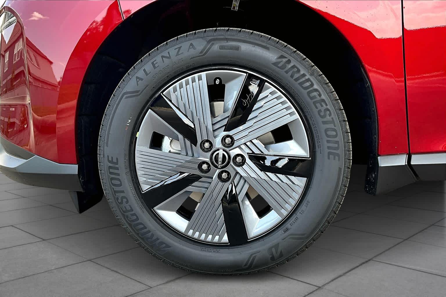 2025 Nissan Murano SL photo 9