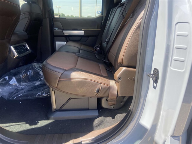 2026 Ford F-350 photo 9