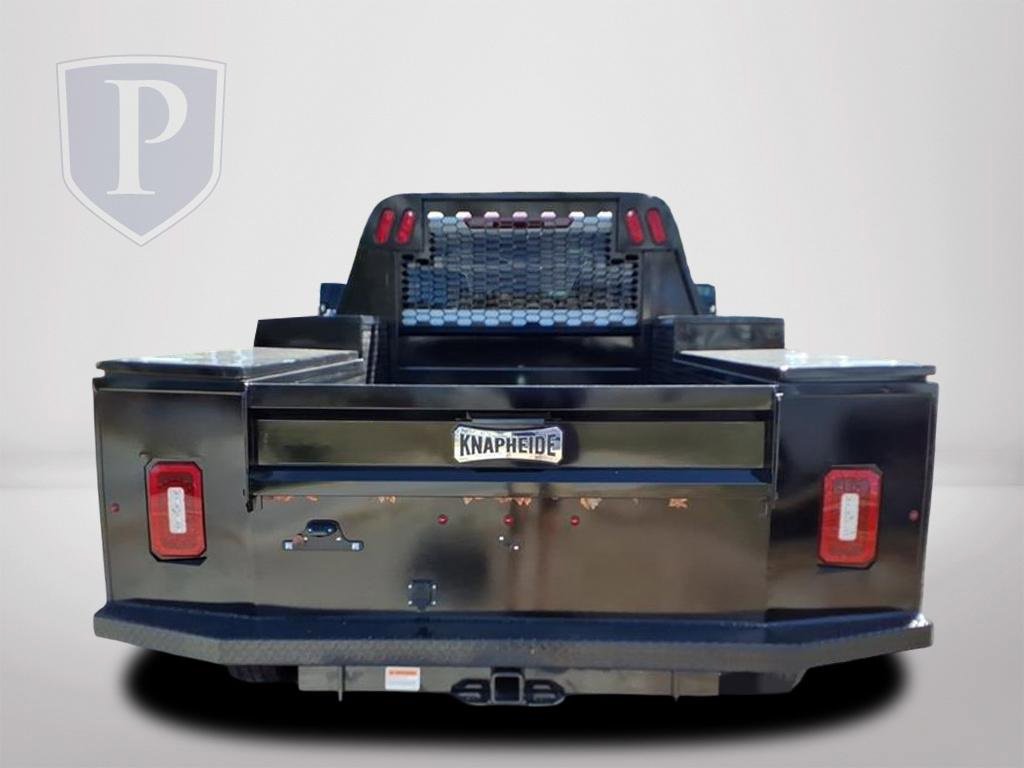 2025 Chevrolet Silverado 3500HD Work Truck photo 3