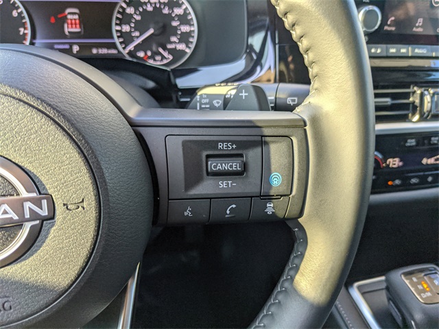 2025 Nissan Pathfinder SV photo 29