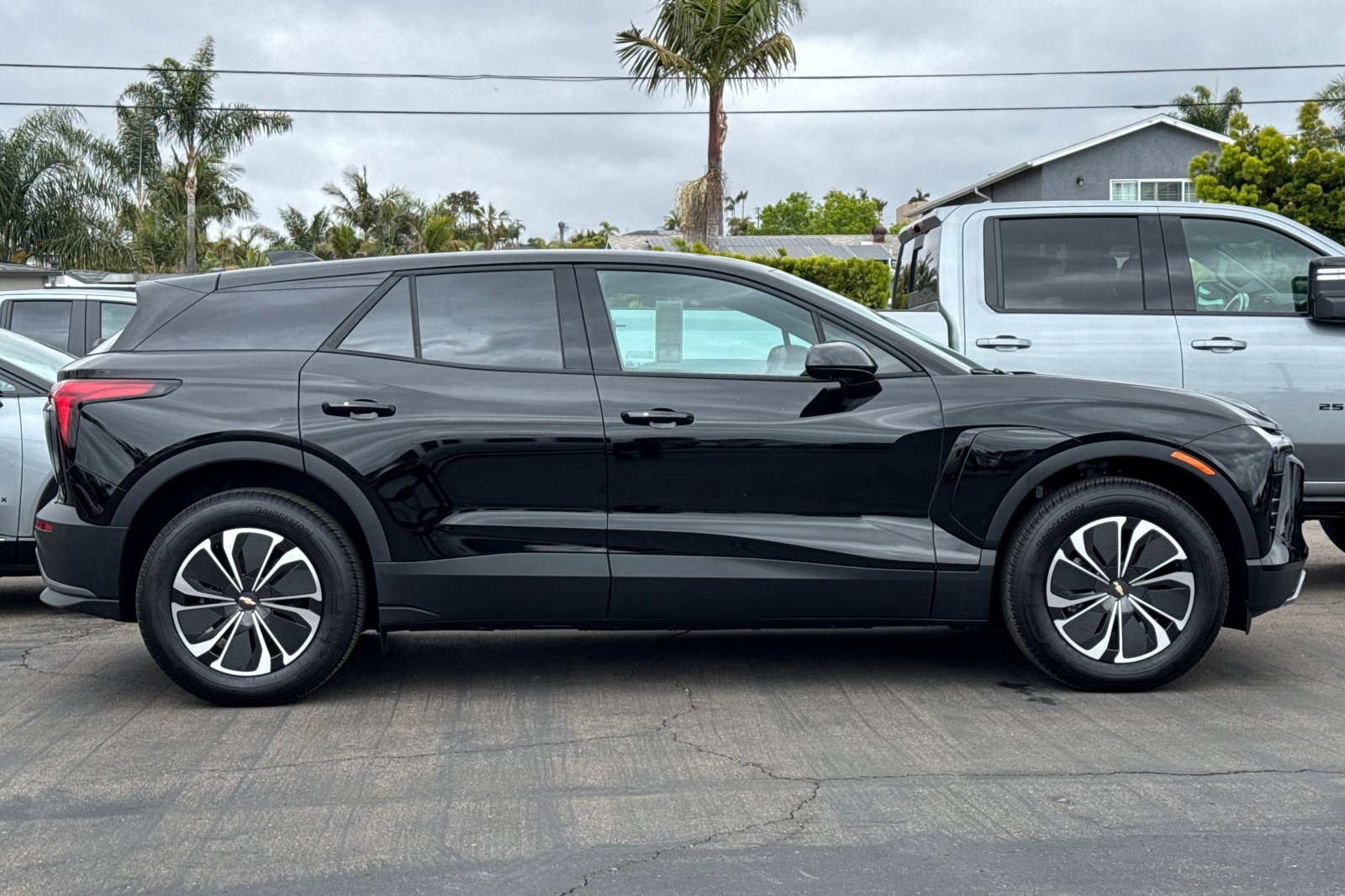 2025 Chevrolet Blazer EV photo 3