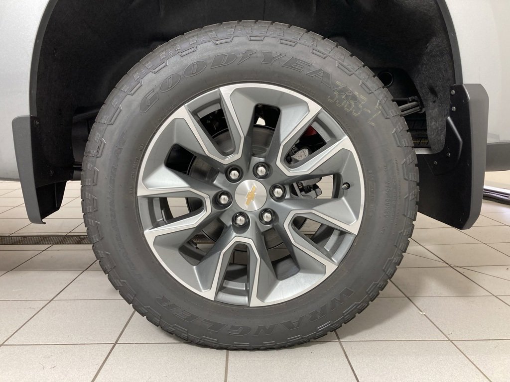 2026 Chevrolet Silverado 1500 LT photo 21