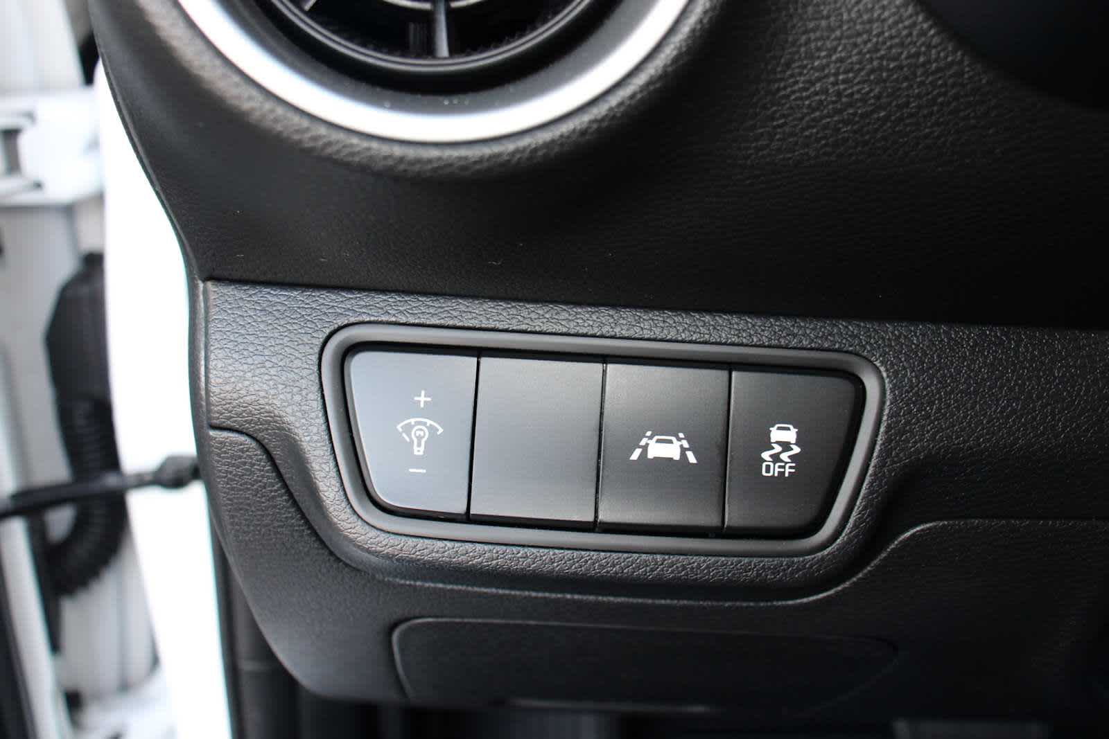 2021 Kia Forte LXS photo 16
