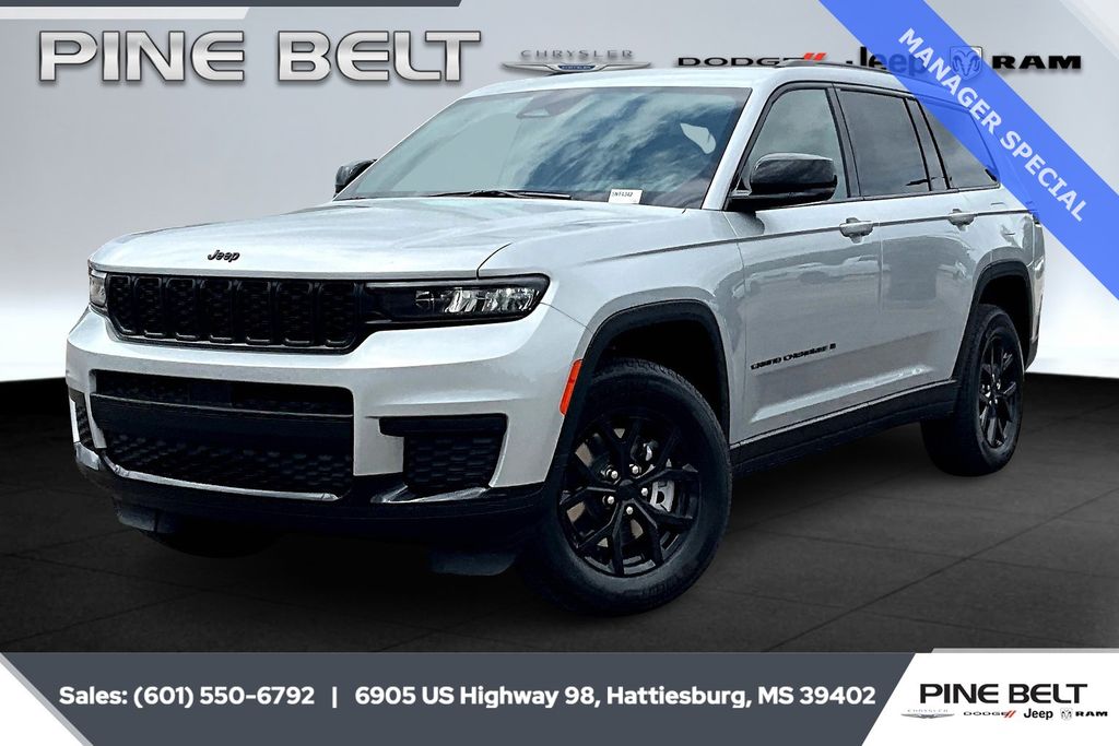 2025 Jeep Grand Cherokee Altitude X photo 2