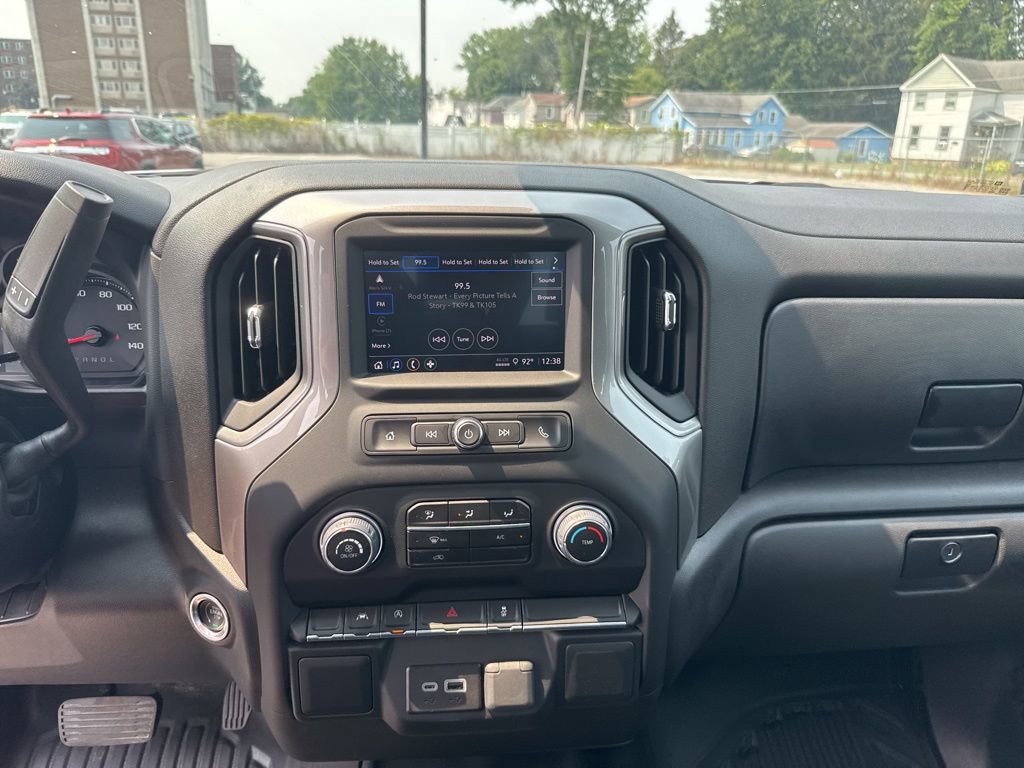 2024 Chevrolet Silverado 1500 photo 18