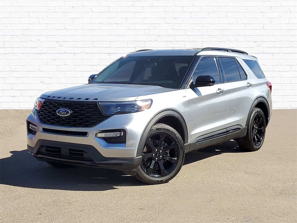2023 Ford Explorer ST-LINE's photo