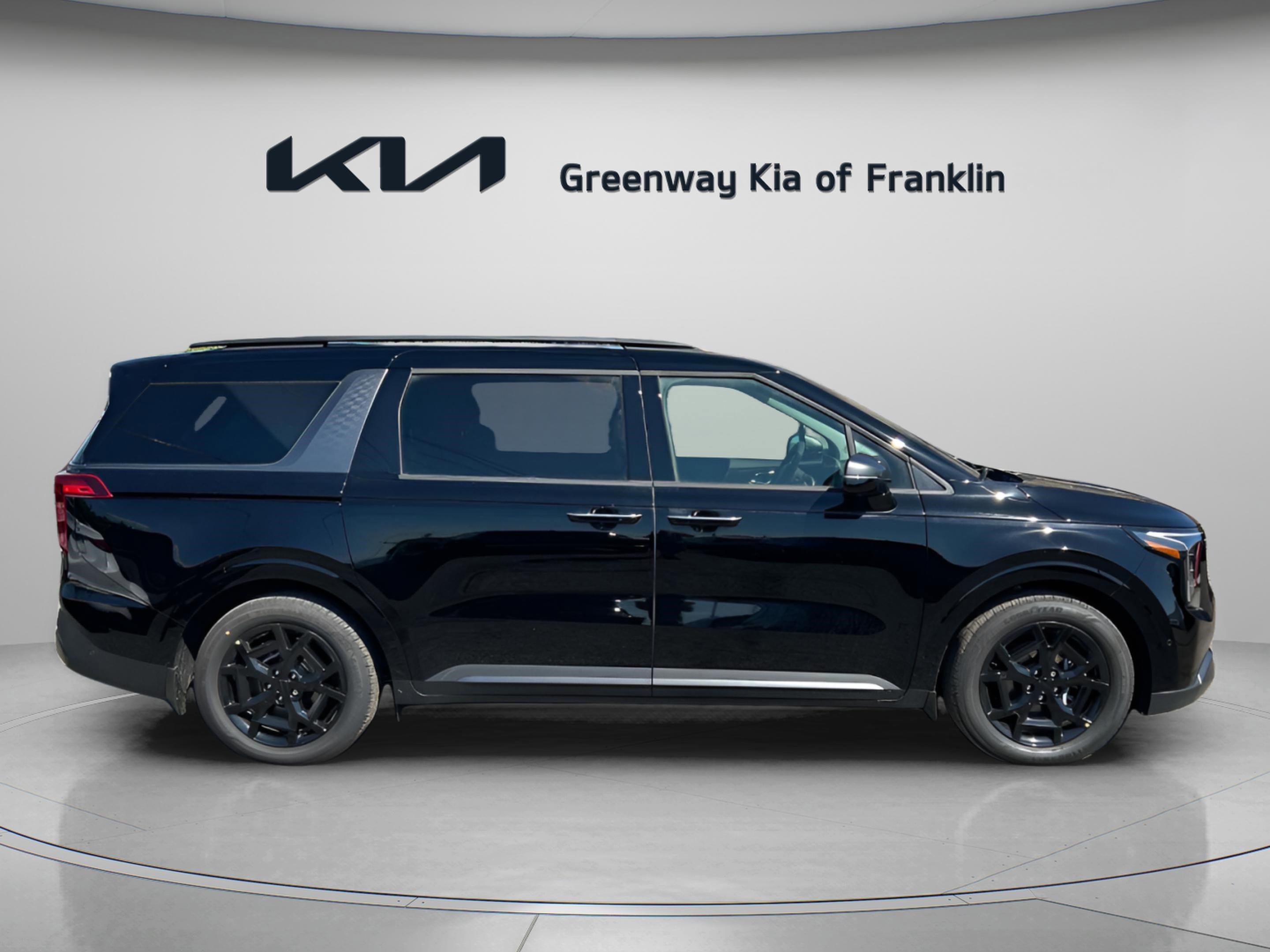 2026 Kia Carnival SX photo 8
