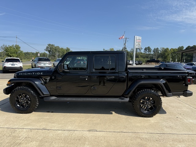 2025 Jeep Gladiator Sport photo 2