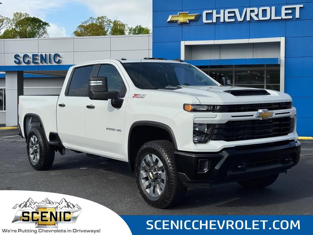 2026 Chevrolet Silverado HD Custom's photo