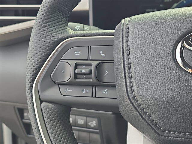 2025 Toyota Tundra Limited CrewMax photo 22