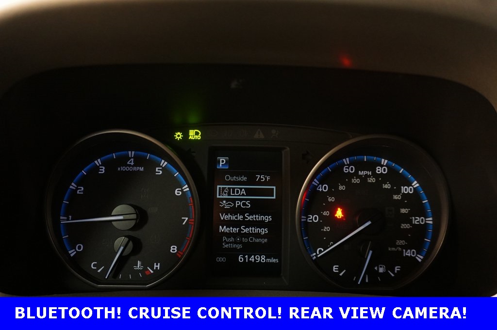 2018 Toyota RAV4 LE photo 2