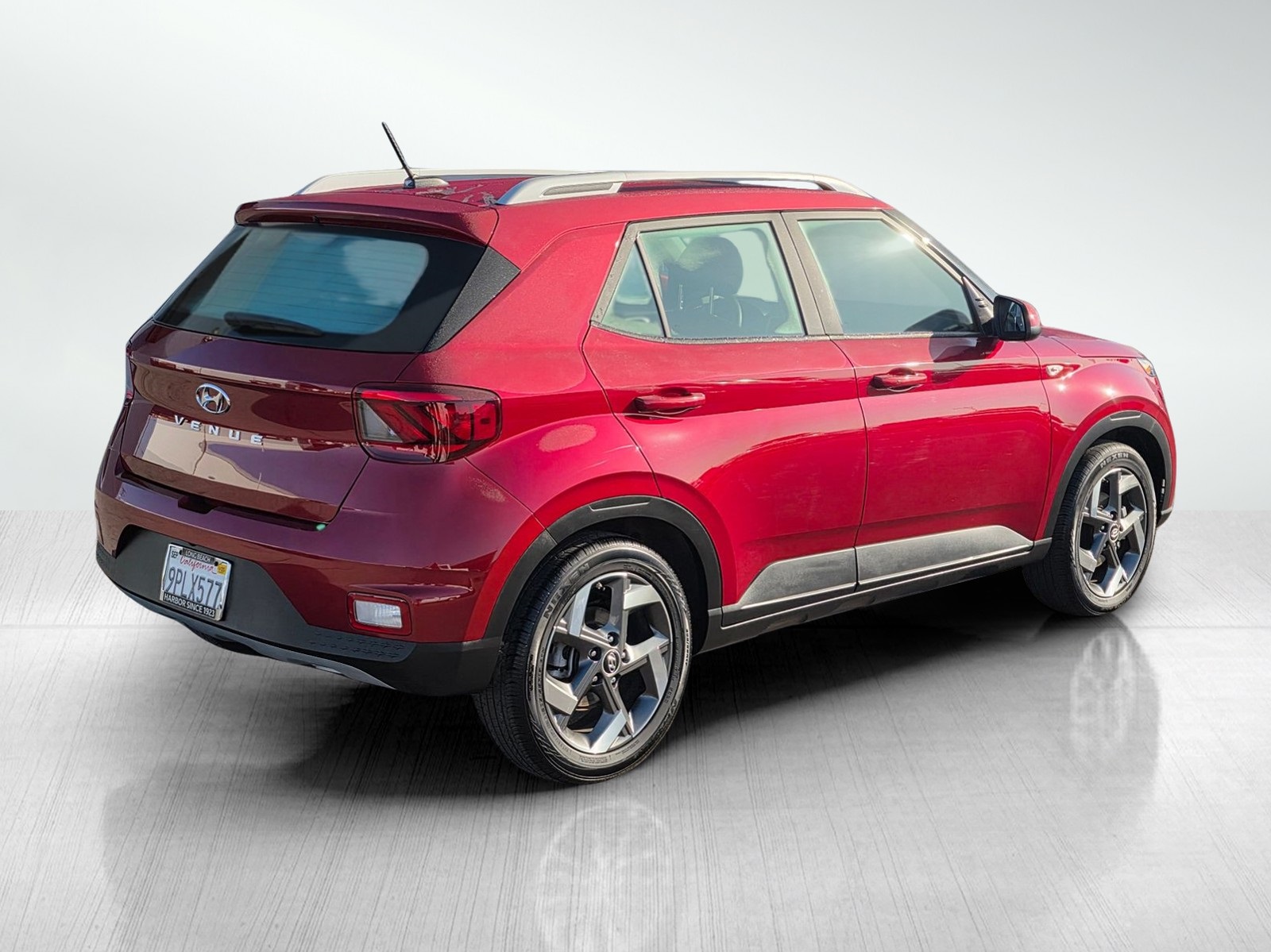 2024 Hyundai Venue SEL photo 6