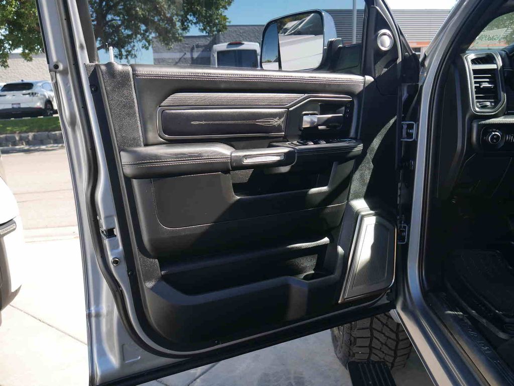 2020 Ram 3500 Limited photo 28