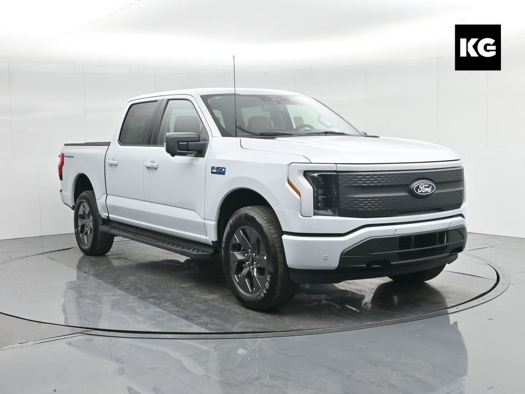 2025 Ford F-150 Lightning Flash