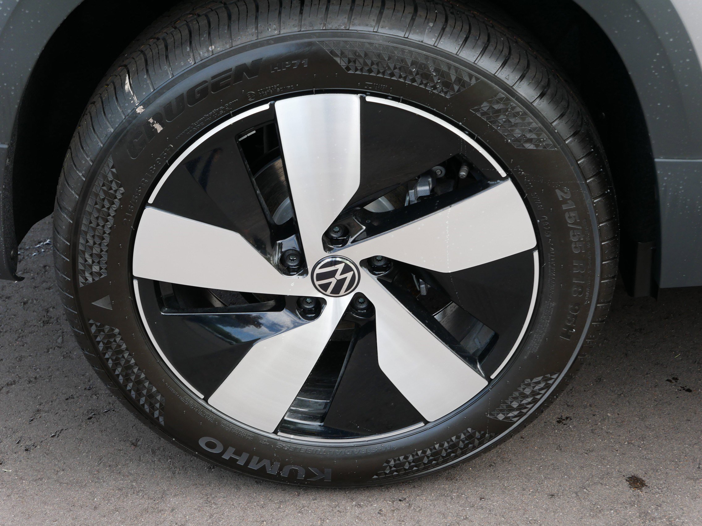 2025 Volkswagen Taos S photo 5