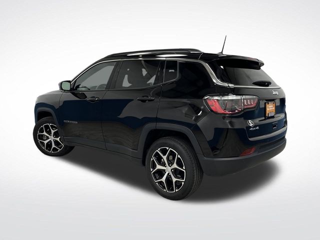 2024 Jeep Compass Limited photo 3