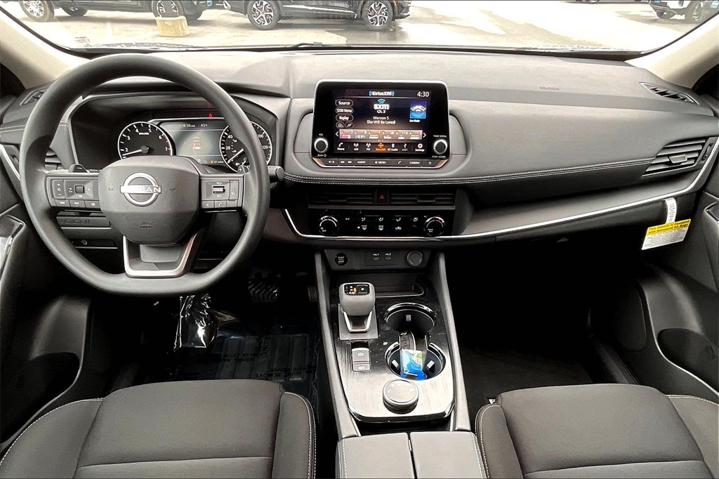 2025 Nissan Rogue S photo 11