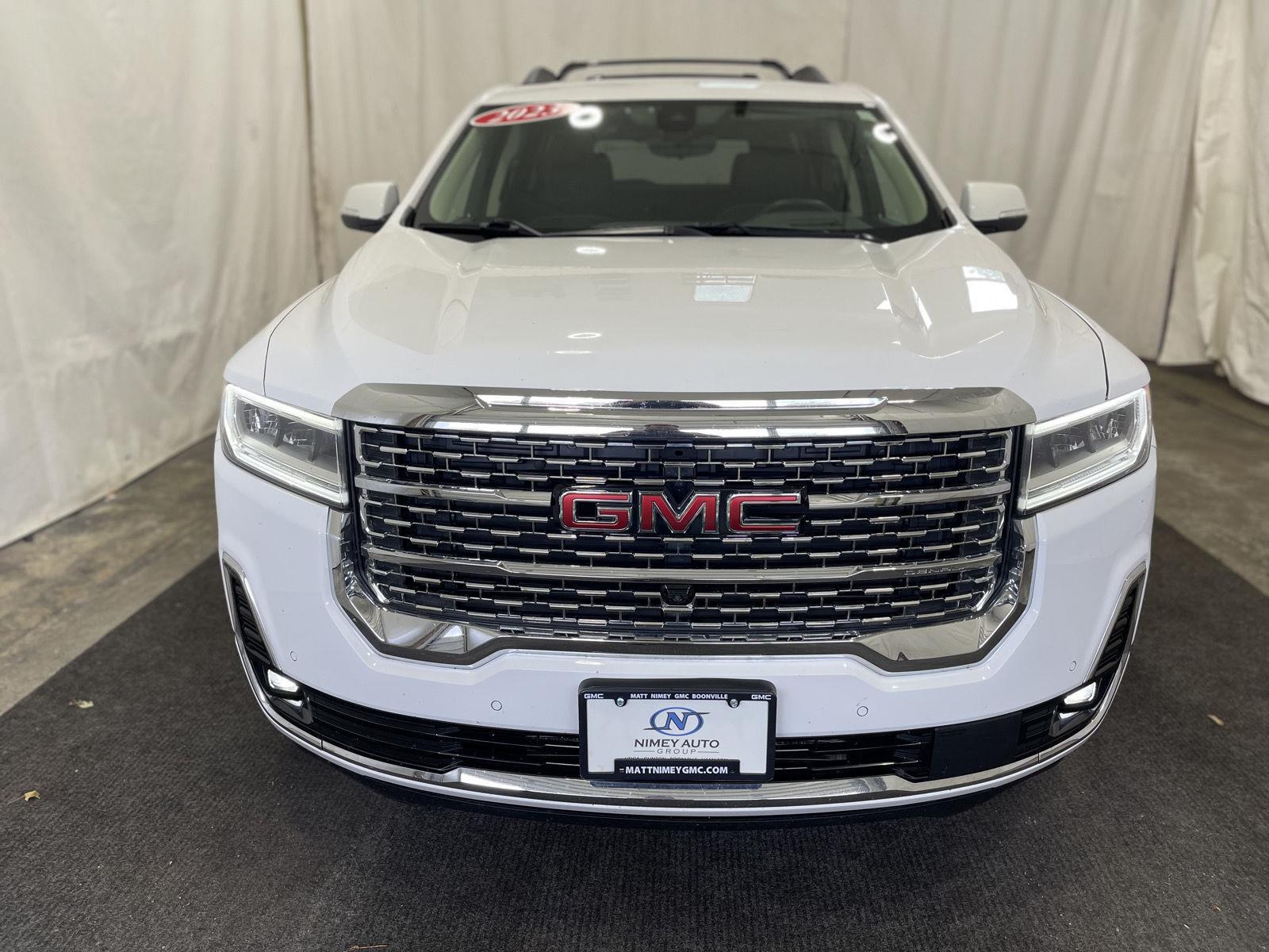 2023 Gmc Acadia Denali photo 2