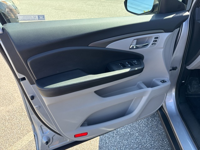 2020 Honda Pilot EX-L photo 12