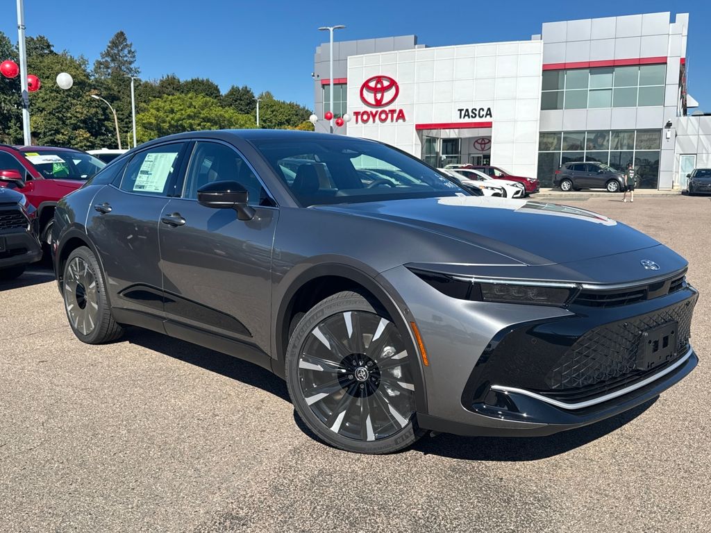 2026 Toyota Crown Platinum's photo