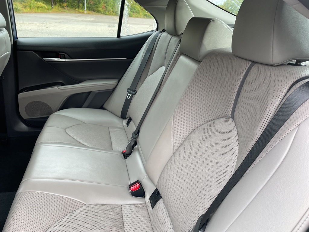 2023 Toyota Camry XSE V6 photo 6