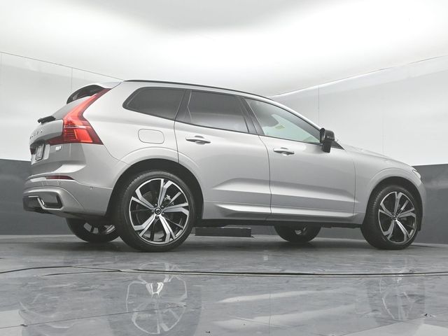 2022 VOLVO XC60 - Image 44
