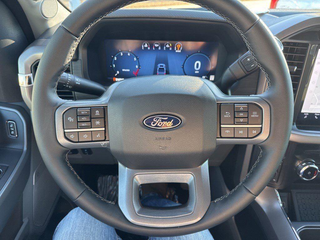 2025 Ford F-150 XLT photo 25