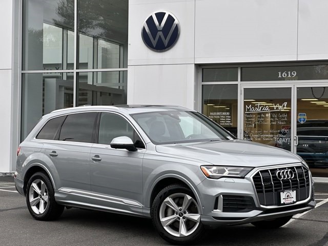 2023 Audi Q7 Premium's photo
