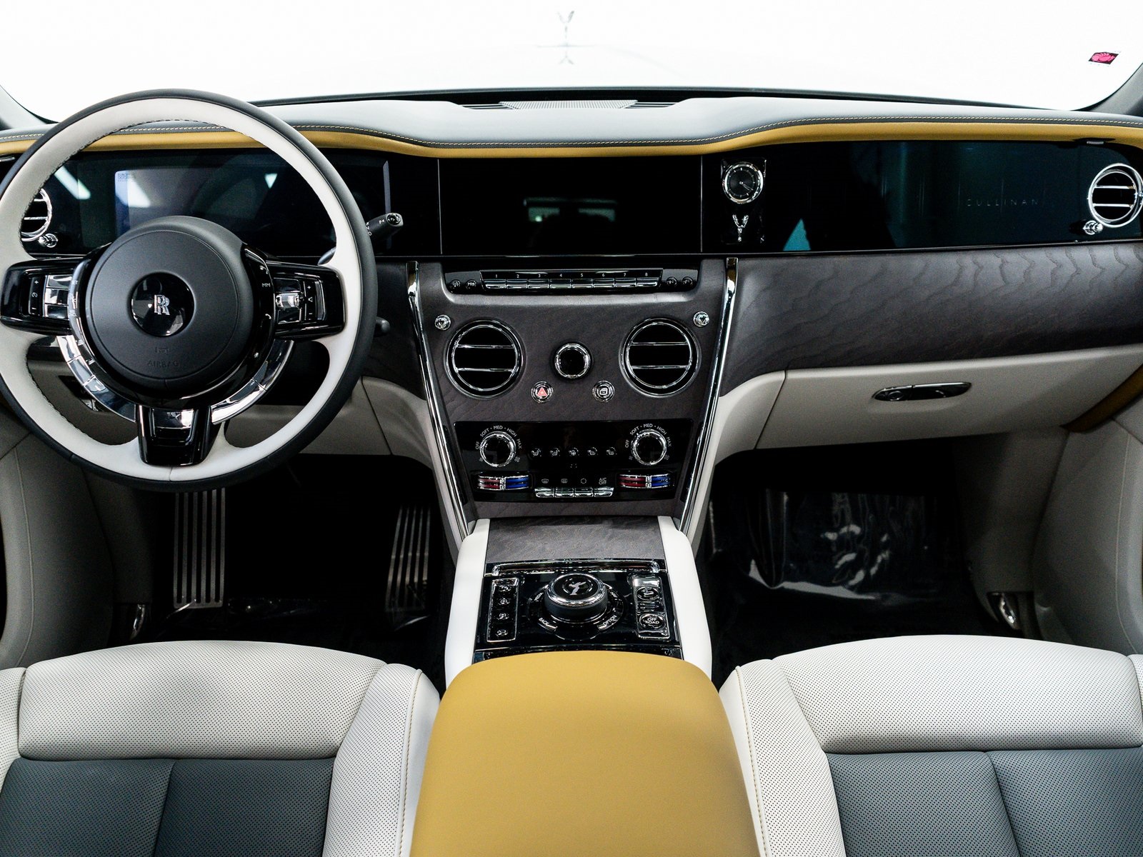 2026 Rolls Royce Cullinan RR photo 28