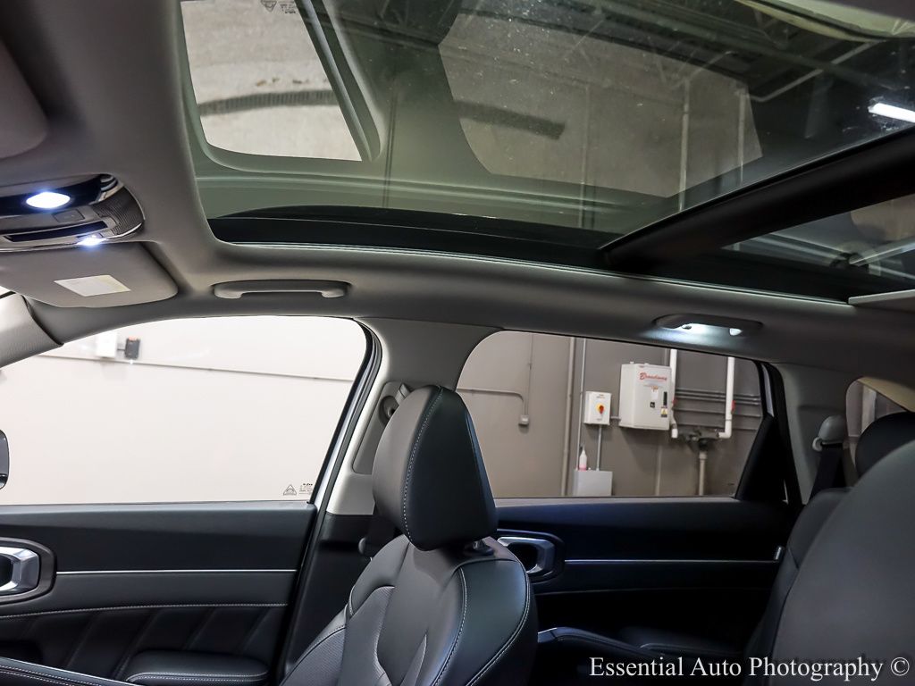 2025 KIA SORENTO - Image 11