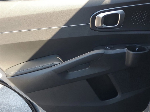 2025 Kia Sorento S photo 25