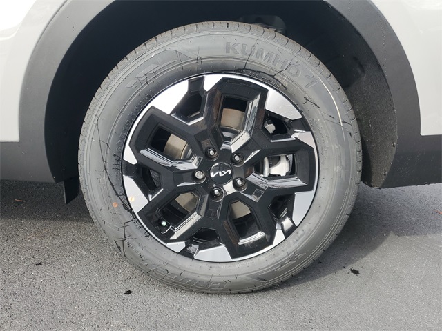 2026 Kia Sorento S photo 3