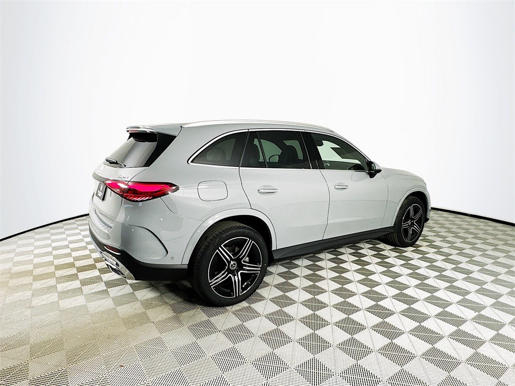 2026 Mercedes Benz GLC 300 4MATIC photo 7