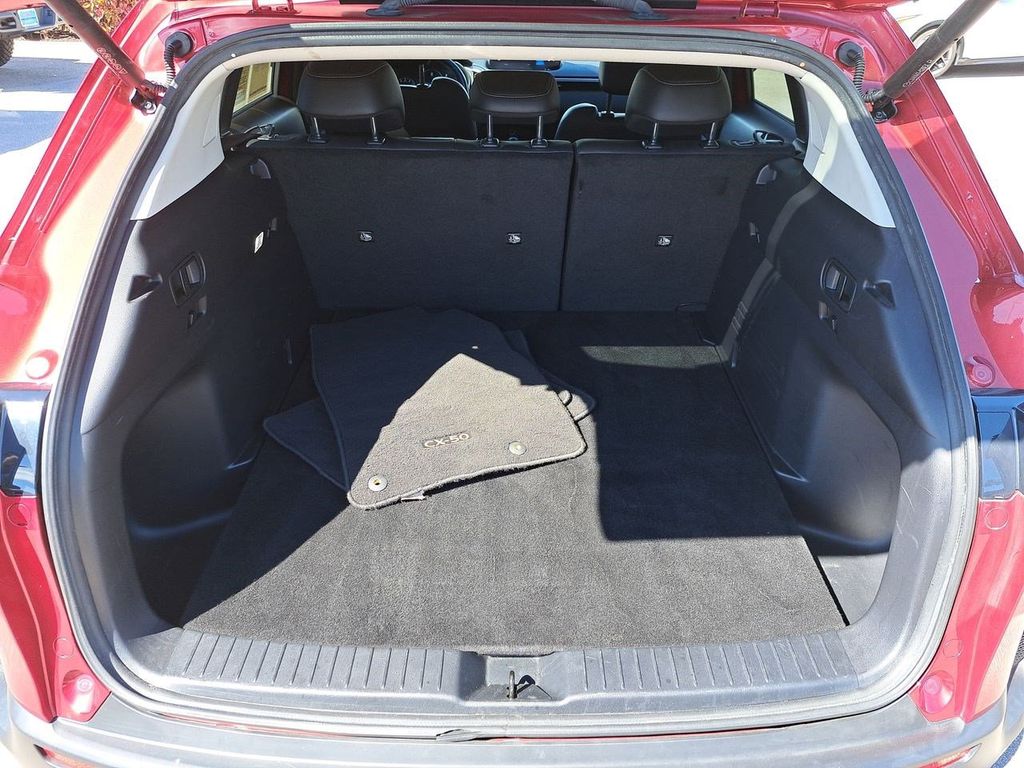 2024 Mazda CX-50 2.5 S Premium photo 13