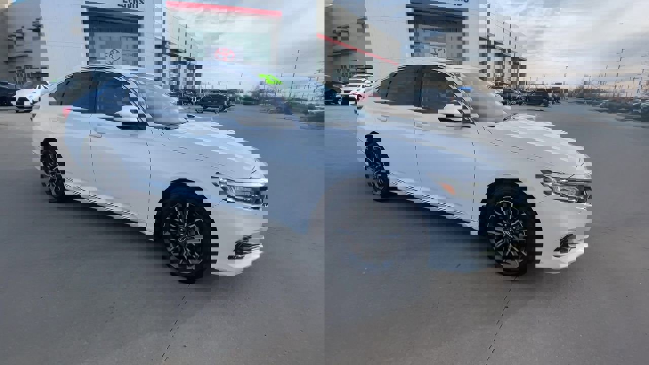 Used 2021 Honda Accord EX-L with VIN 1HGCV1F53MA084758 for sale in Kansas City