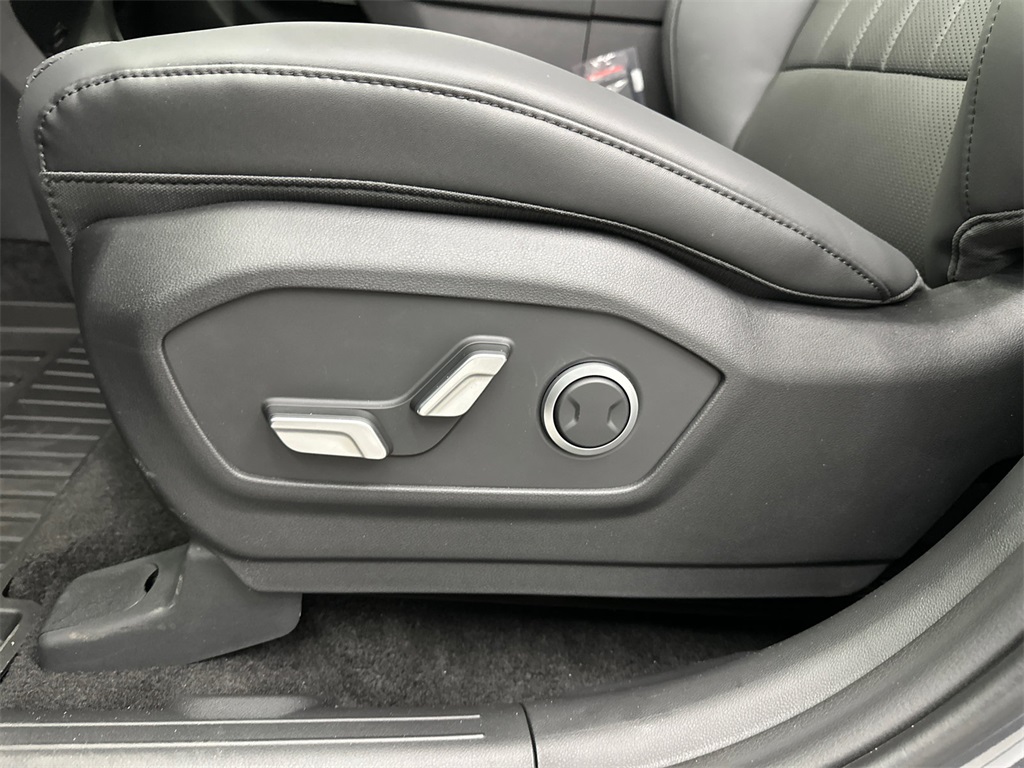 2026 Hyundai Santa Fe SEL photo 10