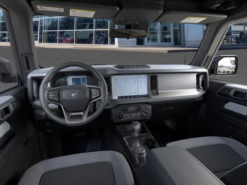 2025 Ford Bronco Base photo 9