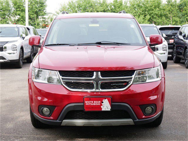Used 2019 Dodge Journey SE with VIN 3C4PDCBB6KT708004 for sale in White Bear Lake, Minnesota