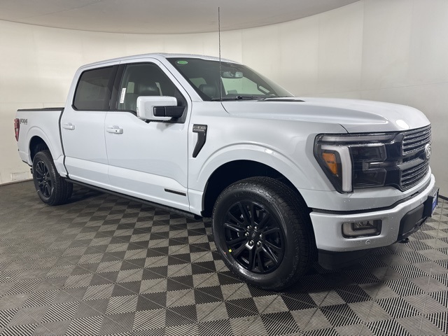 2025 Ford F-150 Platinum's photo