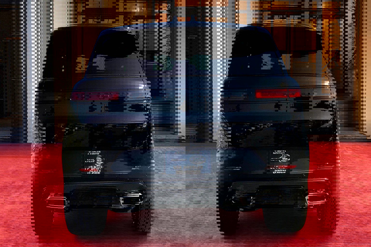 2025 Land Rover Range Rover Sport SE photo 3