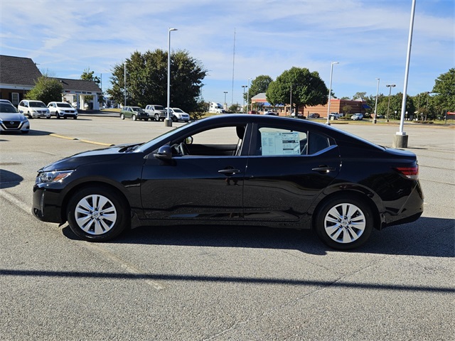 2025 Nissan Sentra S photo 4