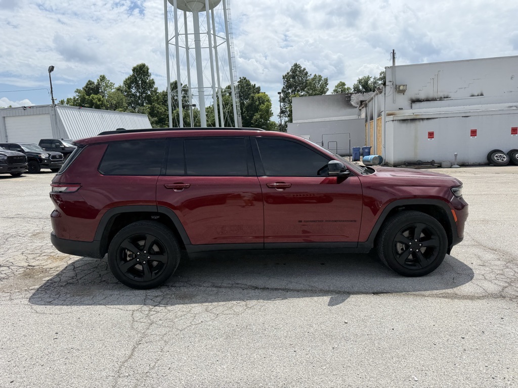 2023 Jeep Grand Cherokee Altitude photo 5
