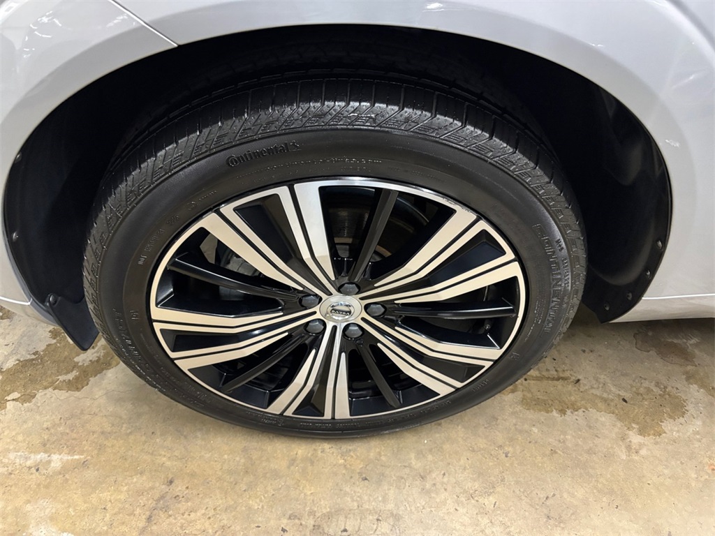 2023 Volvo XC60 B5 Plus photo 34