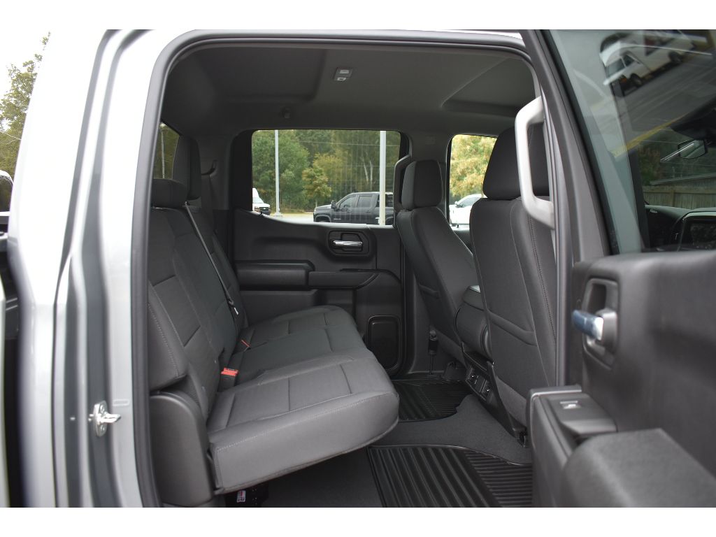 2025 Chevrolet Silverado 1500 Custom photo 13