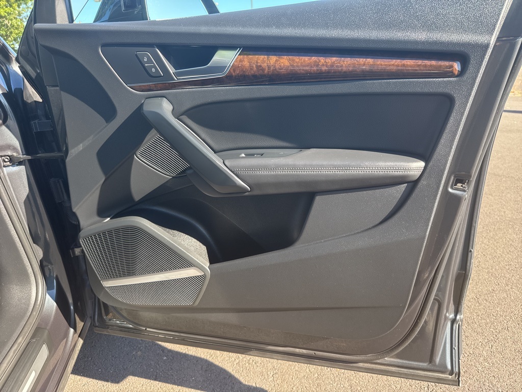 2019 Audi Q5 2.0T Premium Plus photo 30