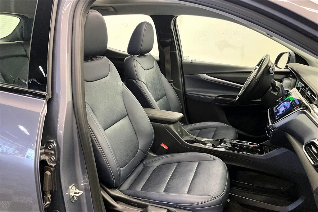 2022 Chevrolet Bolt EUV Premier photo 6