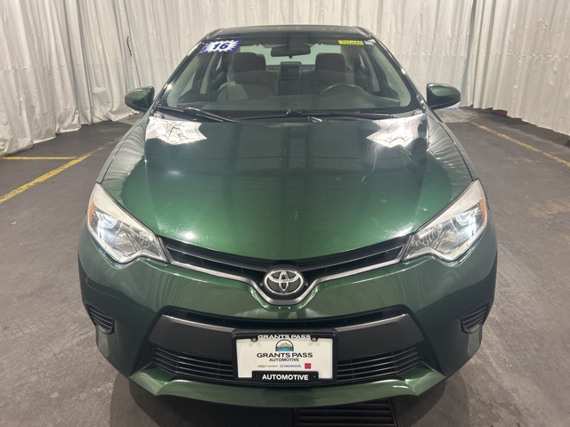 2016 Toyota Corolla LE photo 6