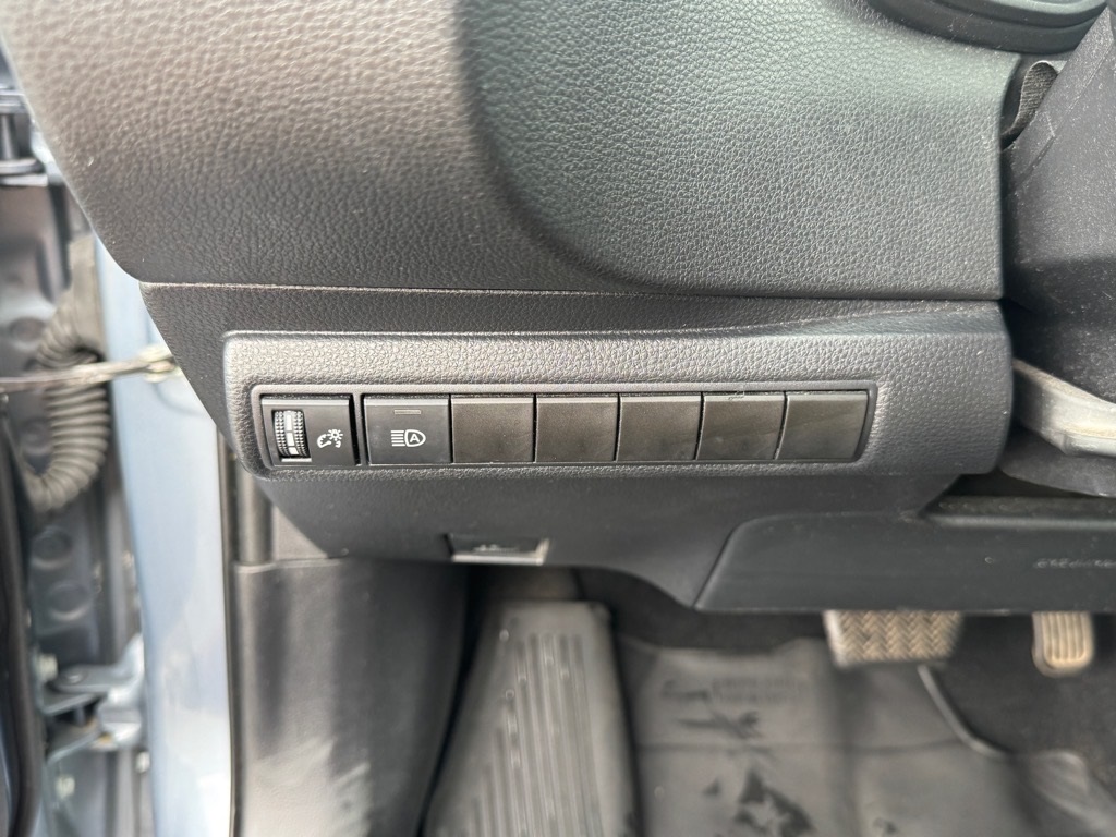 2020 Toyota Corolla SE photo 23