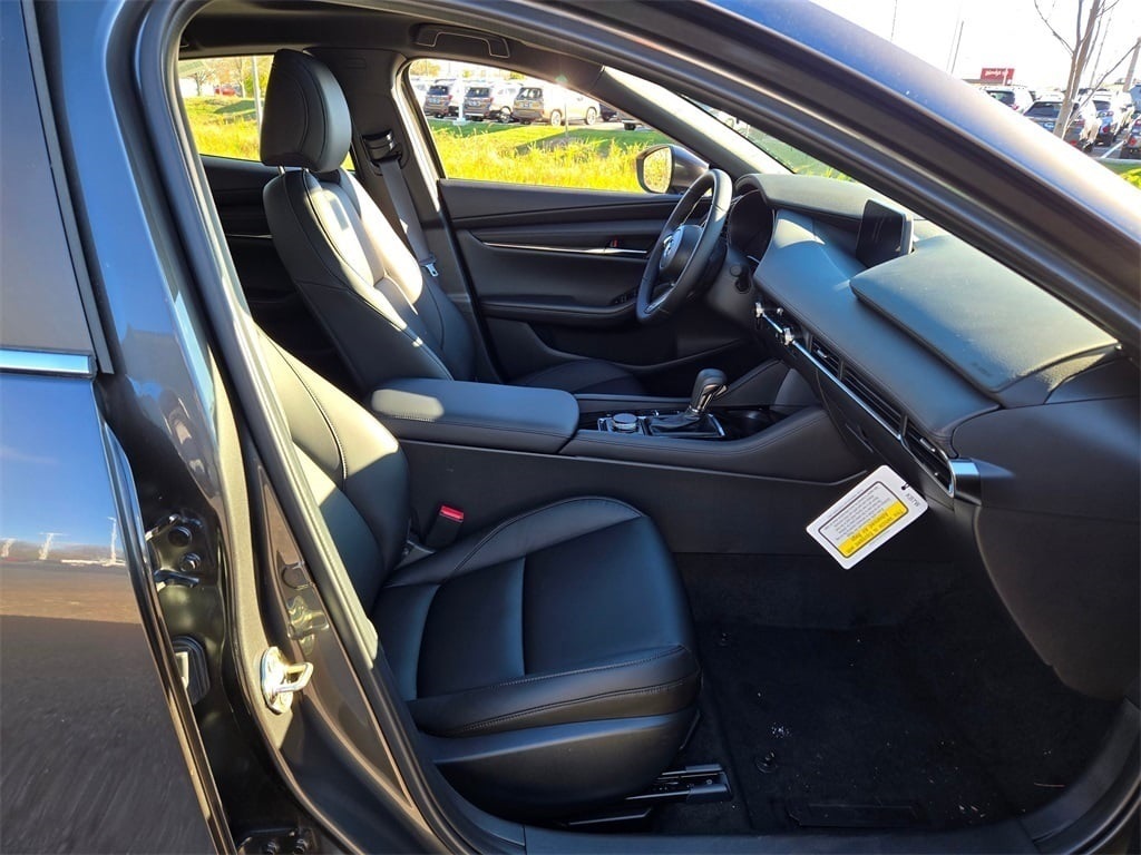 2025 Mazda Mazda3 Hatchback 2.5 s Preferred photo 2